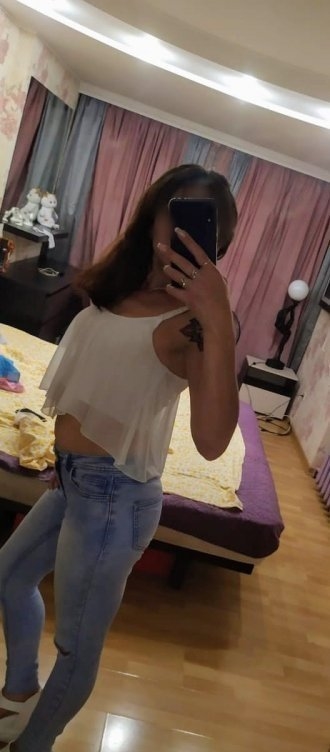 Prostituerad i Genevad - Eskort Massage